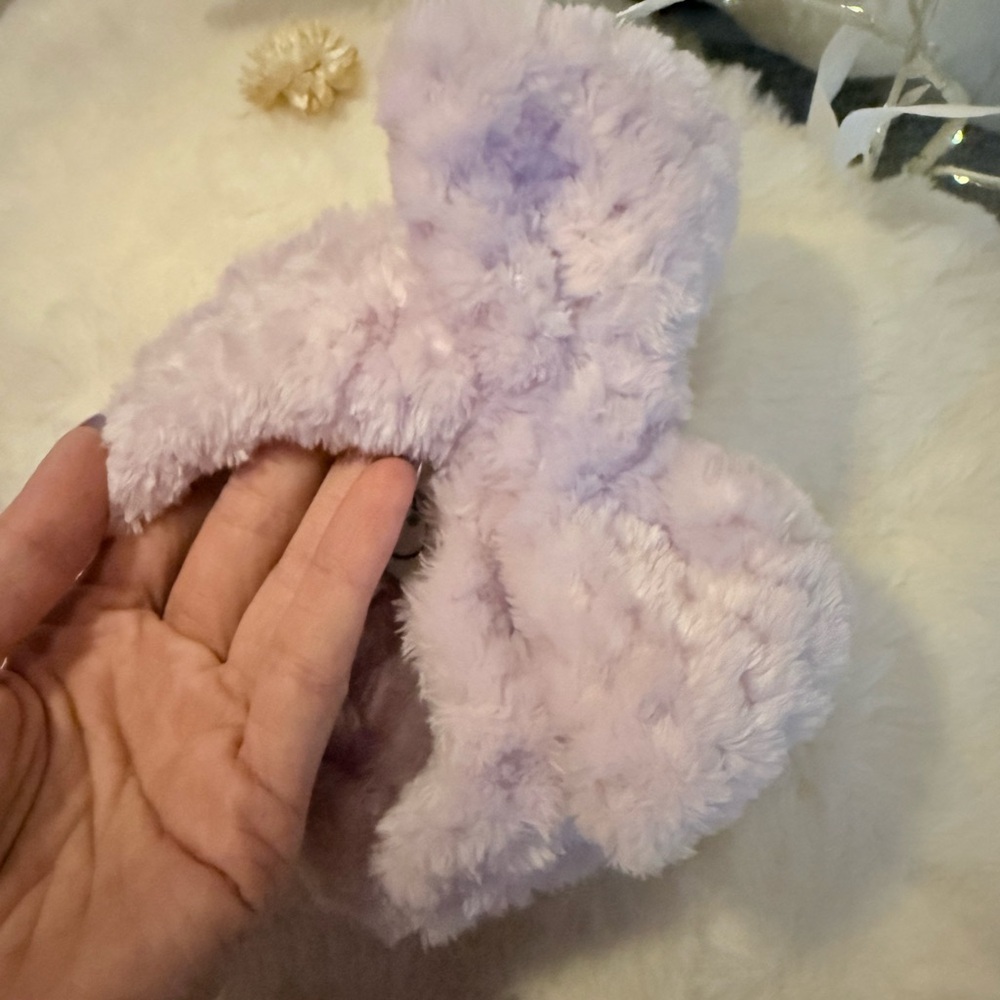 Fluffy Lavender headband for face washing (FREE with purchase!)